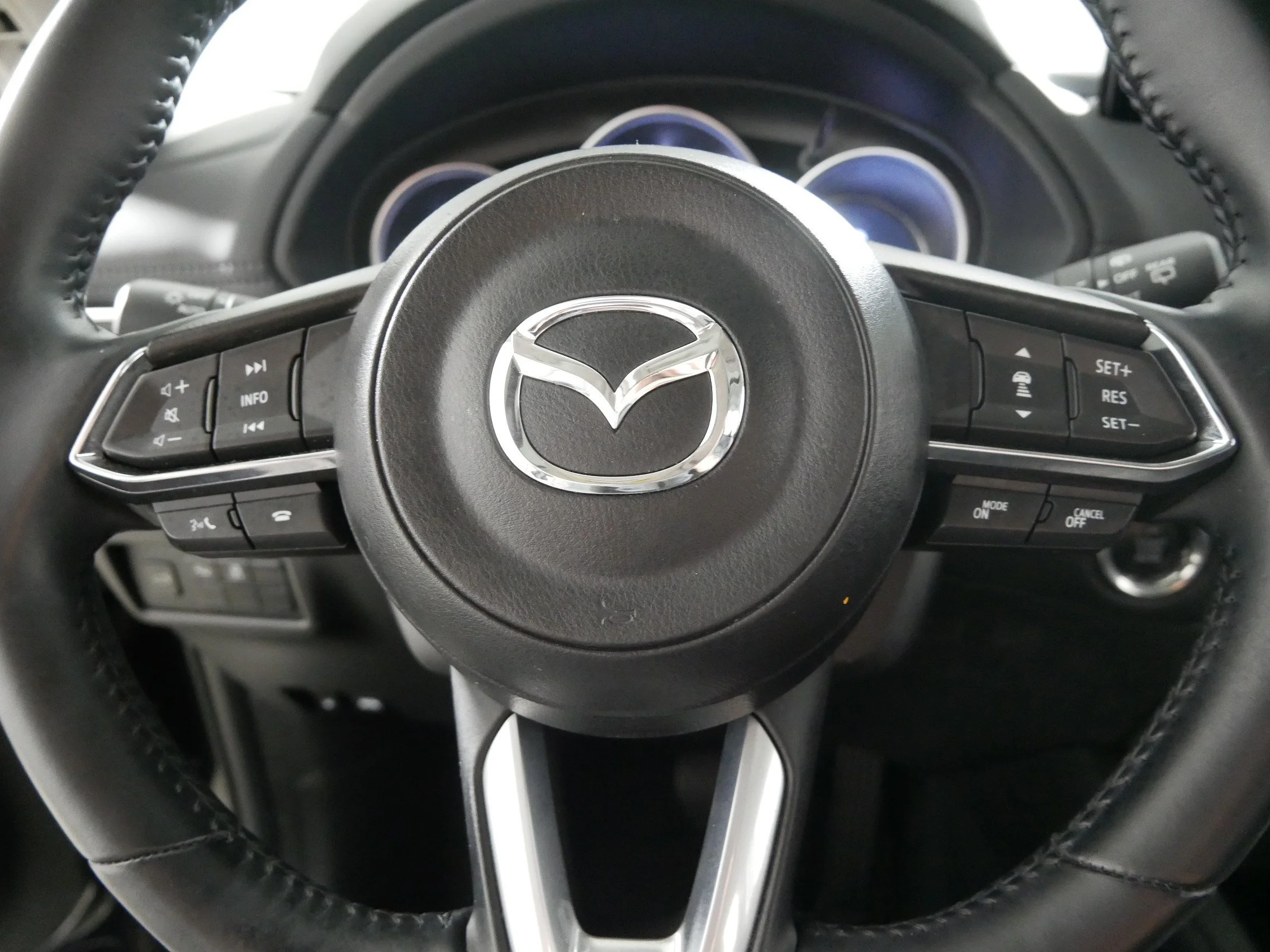 Used 2025 Jet Black Mica Mazda 2.5 S Preferred Package image 25