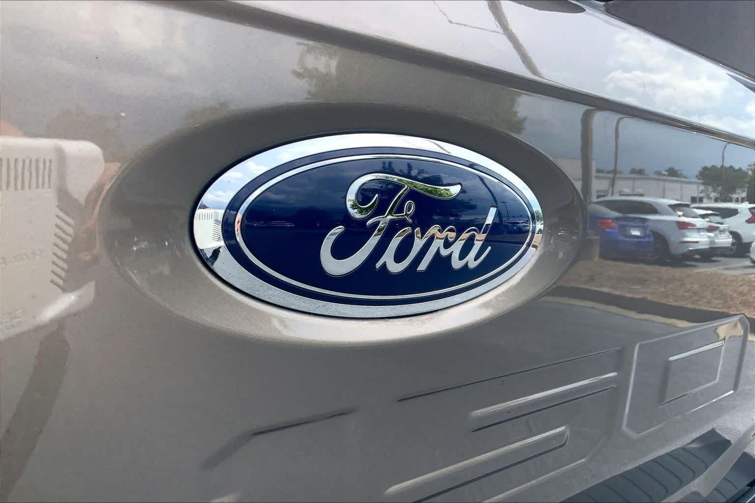 Used 2021 Stone Gray Metallic Ford XLT image 31