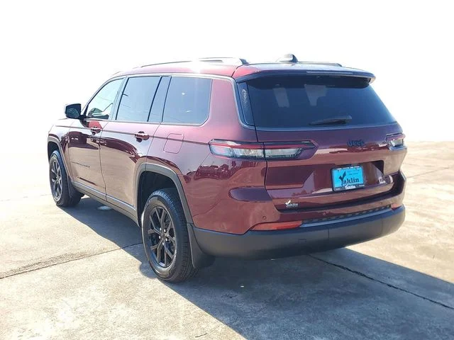 New 2026 Velvet Red Pearl-Coat Exterior Paint Jeep Altitude image 3