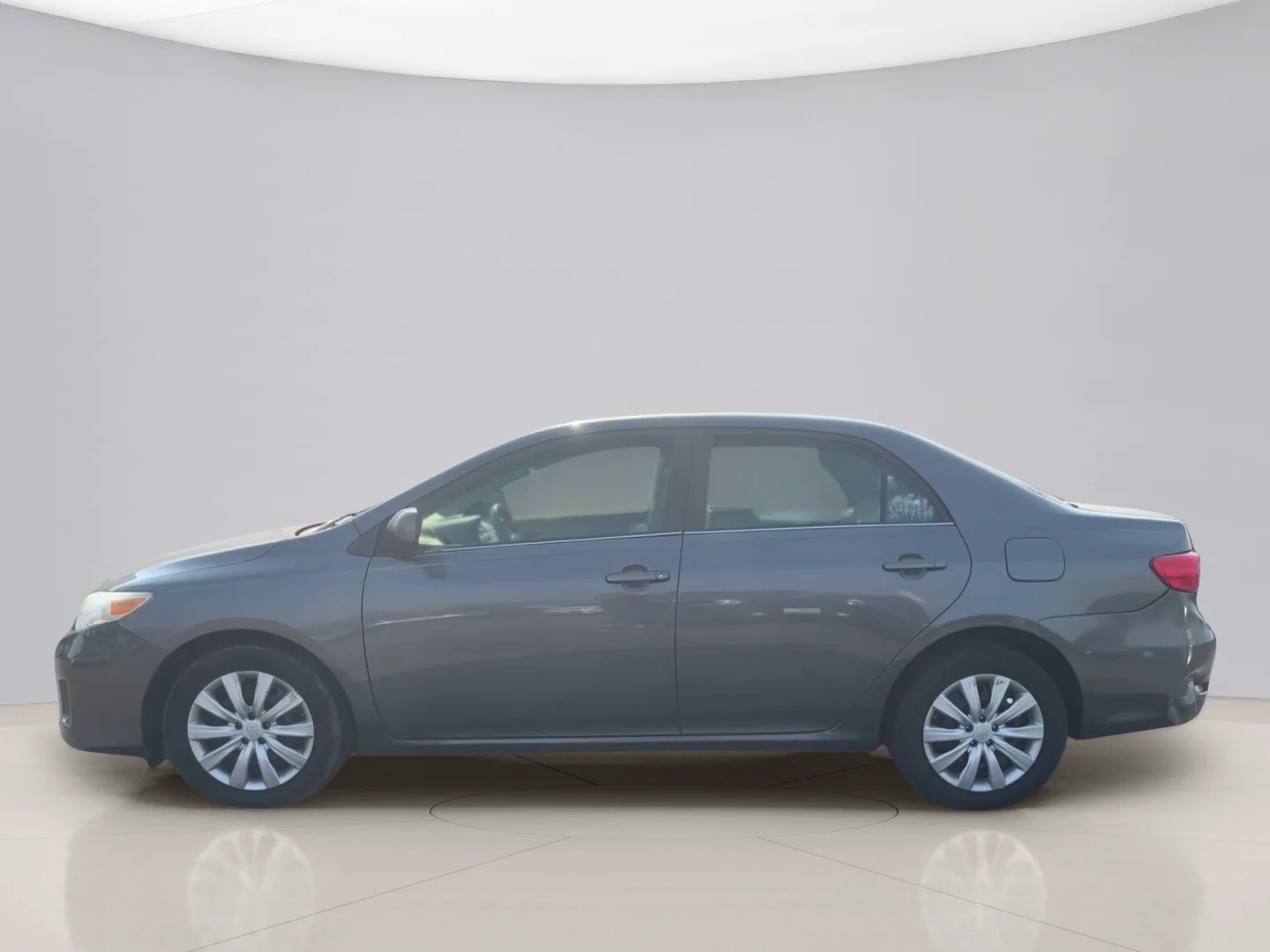 Used 2013 Gray Toyota L SEDAN image 3