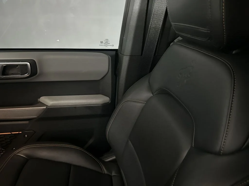 Used 2023 Blue Ford Badlands image 11
