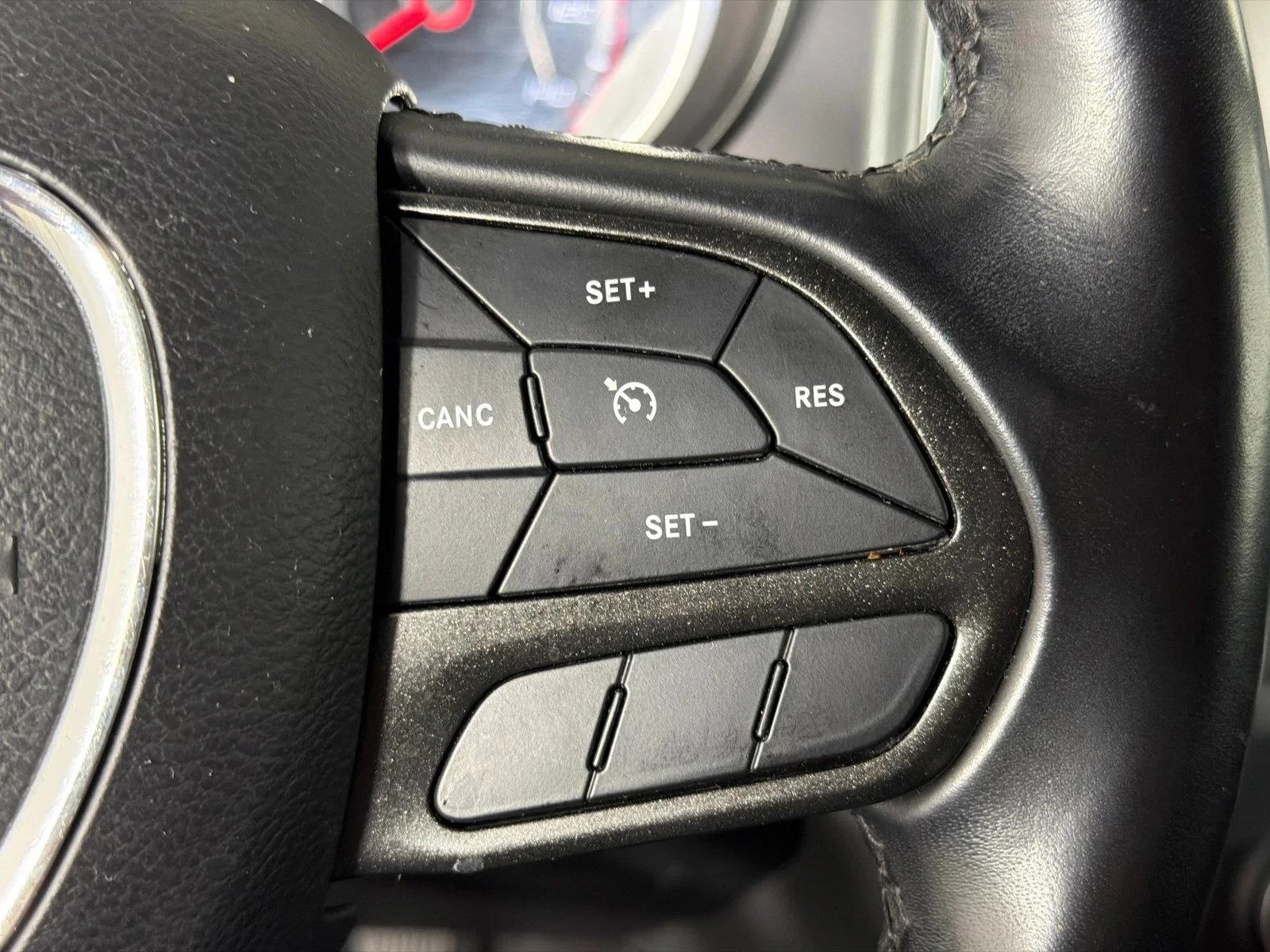 Used 2023 Black Dodge SXT image 25