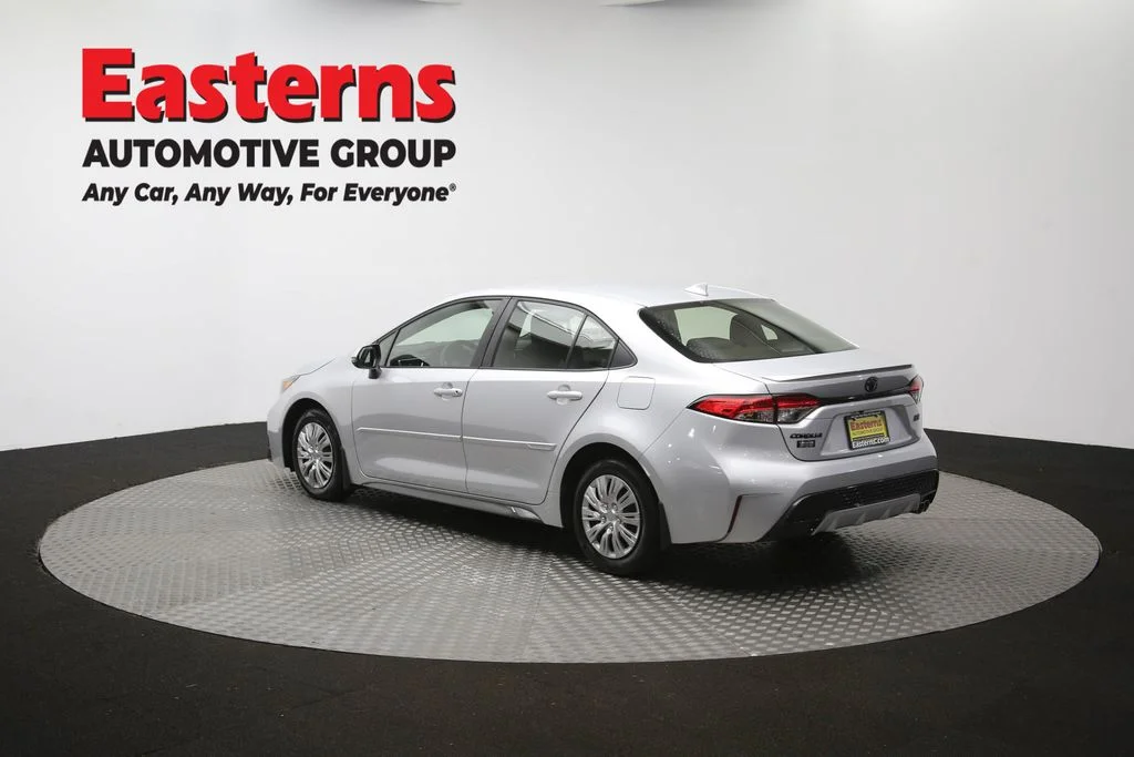 Used 2022 Silver Toyota SE image 61