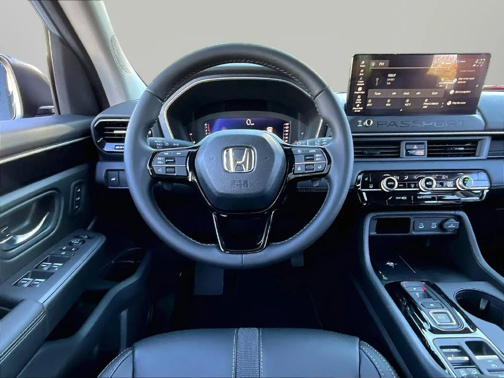 New 2026 Sonic Gray Pearl Honda RTL image 9