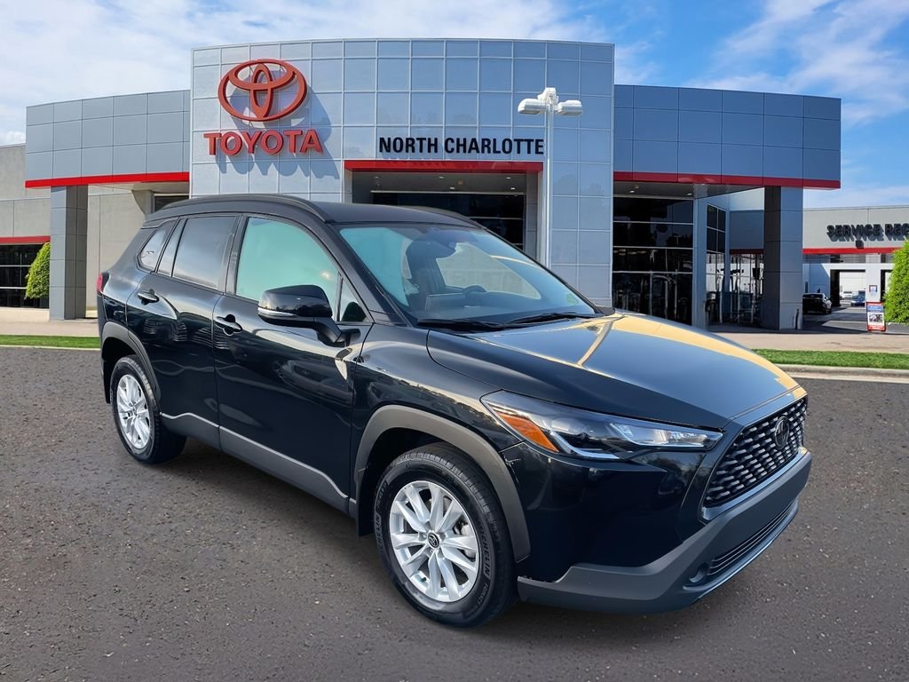 2024 Toyota Corolla Cross LE