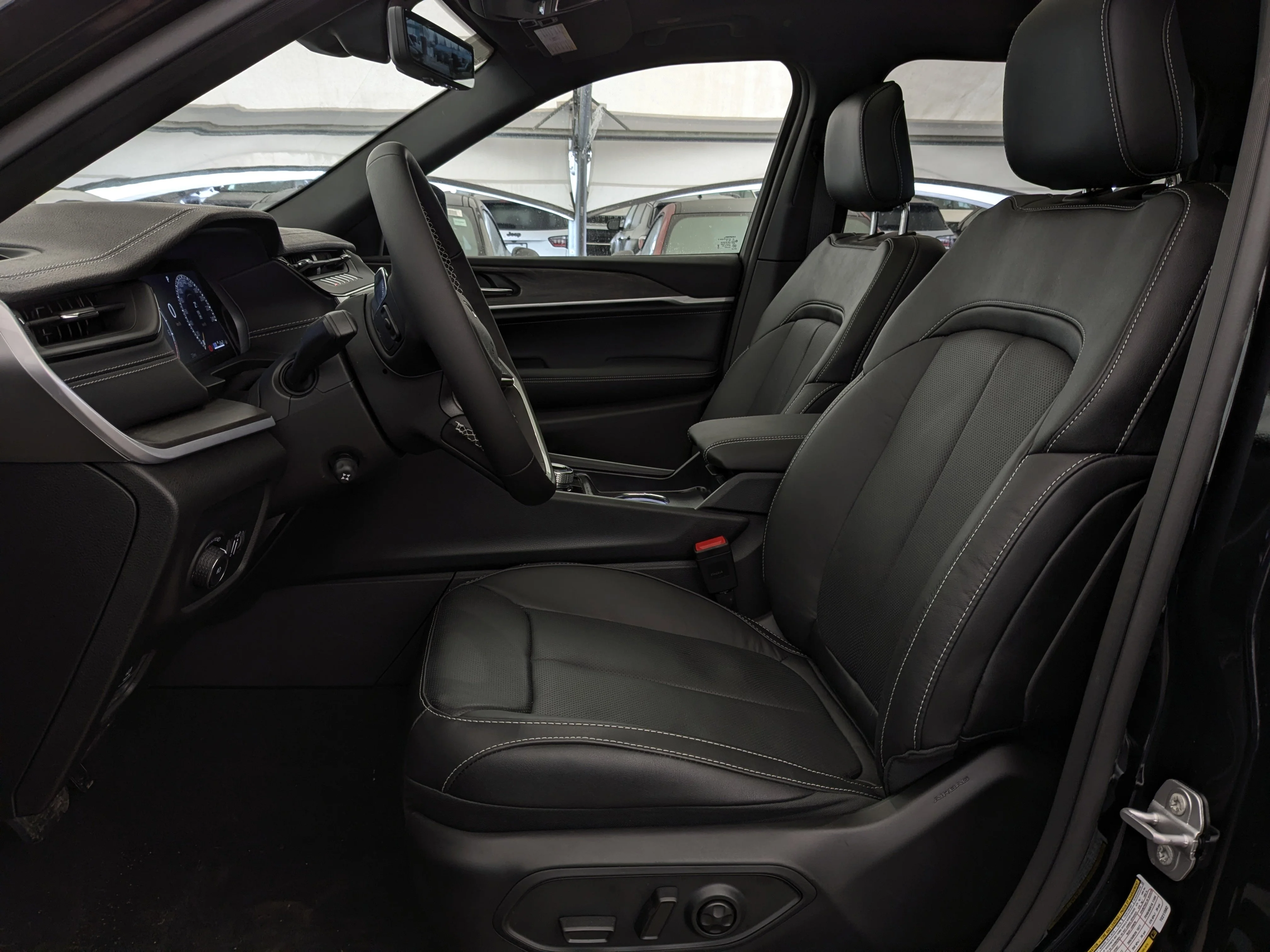 New 2026 Black Jeep Limited Reserve - - Pano Sunroof - Nappa Lthr - Vent Seats - Tow Pkg - Remote Start & More! image 14