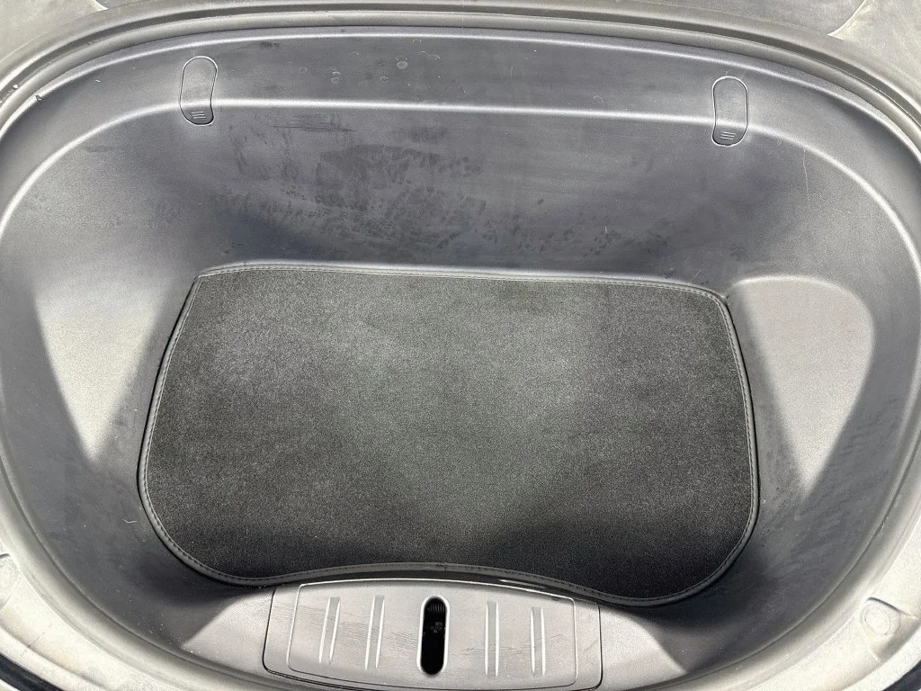 Used 2019 Solid Black Tesla Long Range image 38