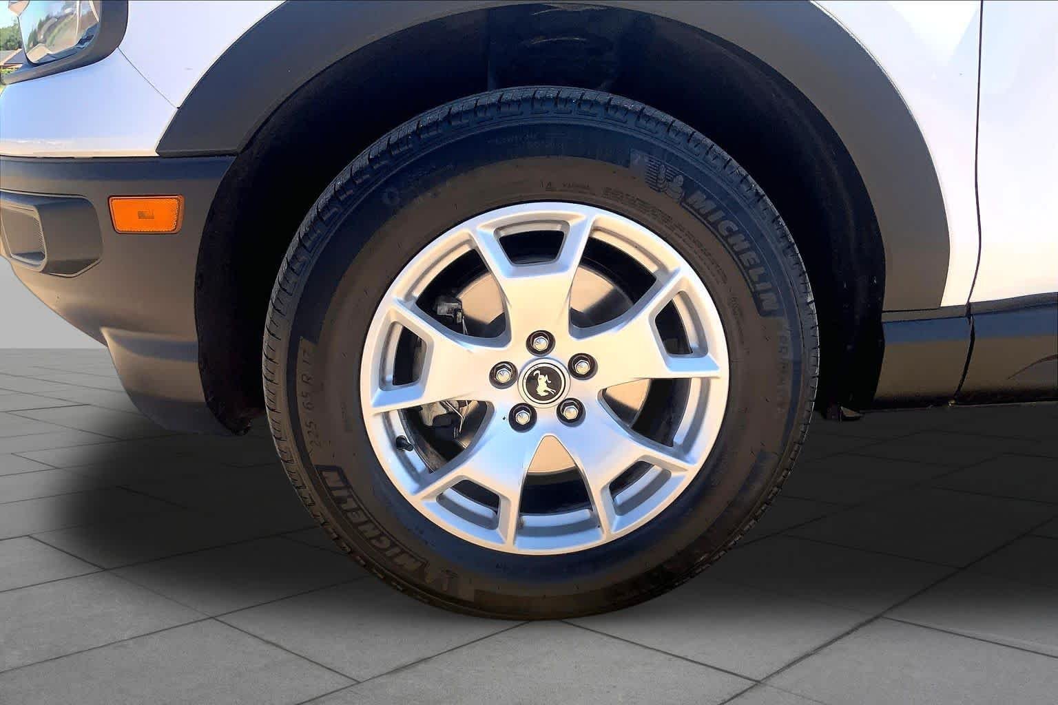 Used 2022 Oxford White Ford Base image 11