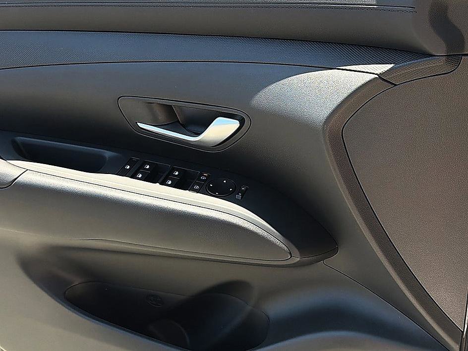 New 2026 Phantom Black Hyundai SEL AWD image 15