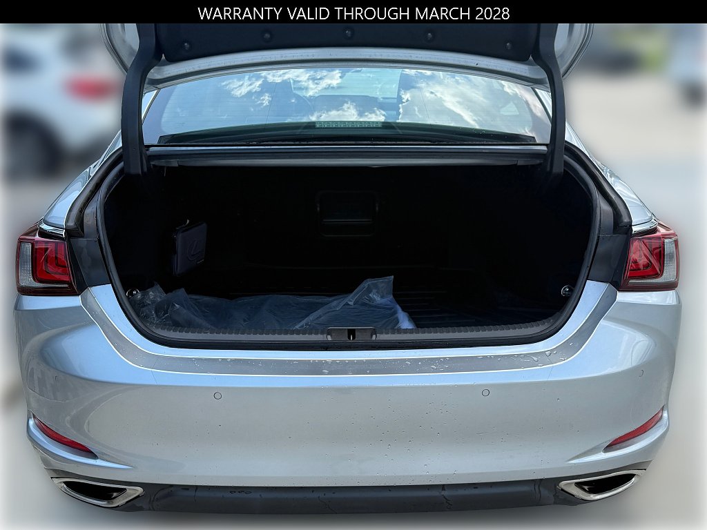 Certified Used 2022 Iridium Lexus Base image 8
