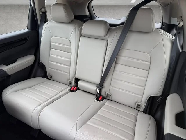 Certified Used 2025  Honda EX-L image 23
