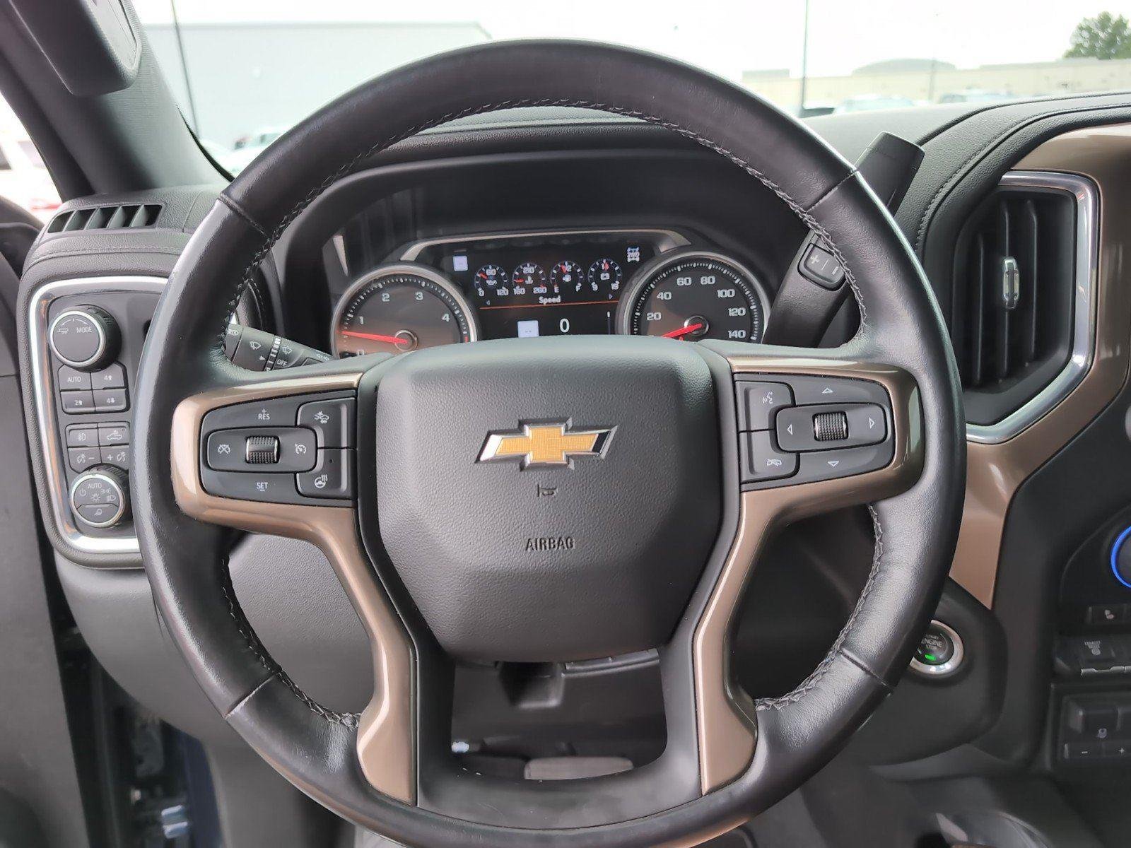Used 2022 Northsky Blue Metallic Chevrolet High Country image 29