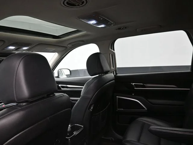 2022 Kia Telluride S - Photo 20