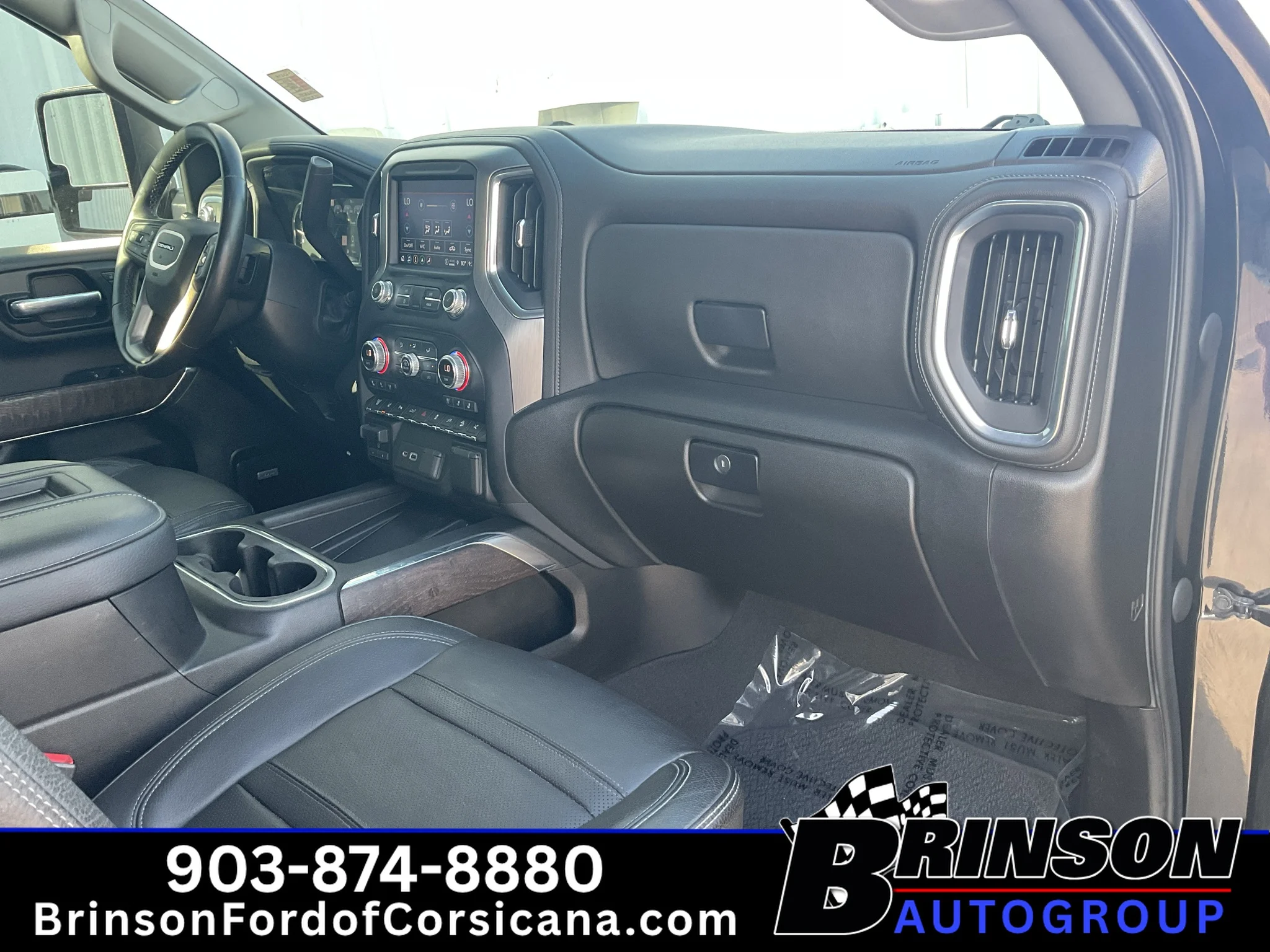 Used 2022 Onyx Black GMC Denali image 24