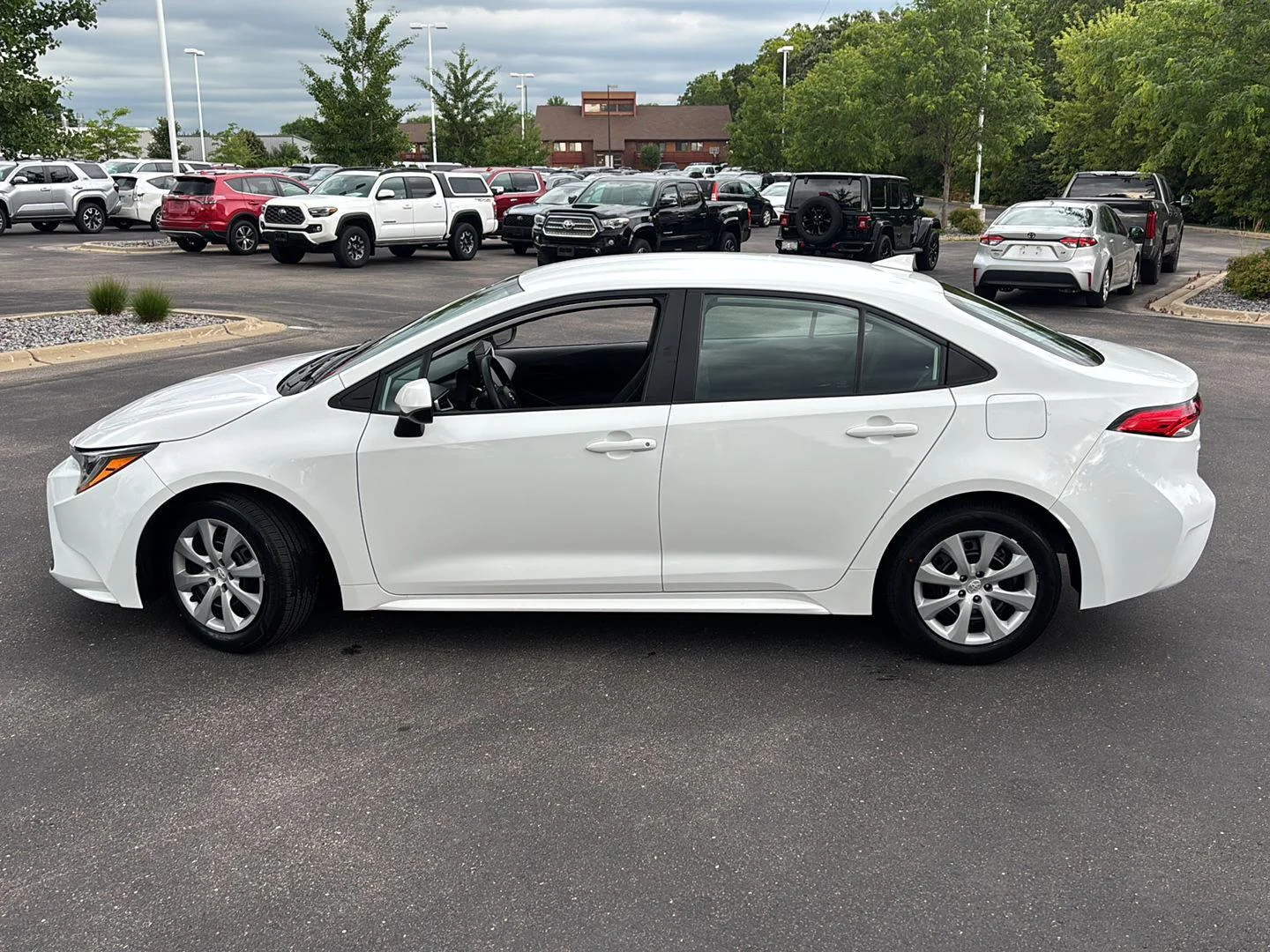 Certified Used 2024 Ice Cap Toyota LE image 22