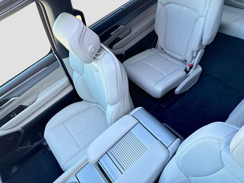 New 2026 Velvet Red Pearl-Coat Exterior Paint Jeep Limited Reserve image 26