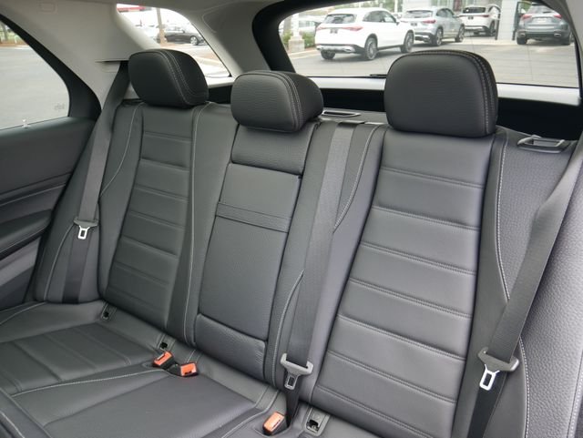 New 2026 MANUFAKTUR Moonlight White Metallic Mercedes-Benz GLE 450 image 20