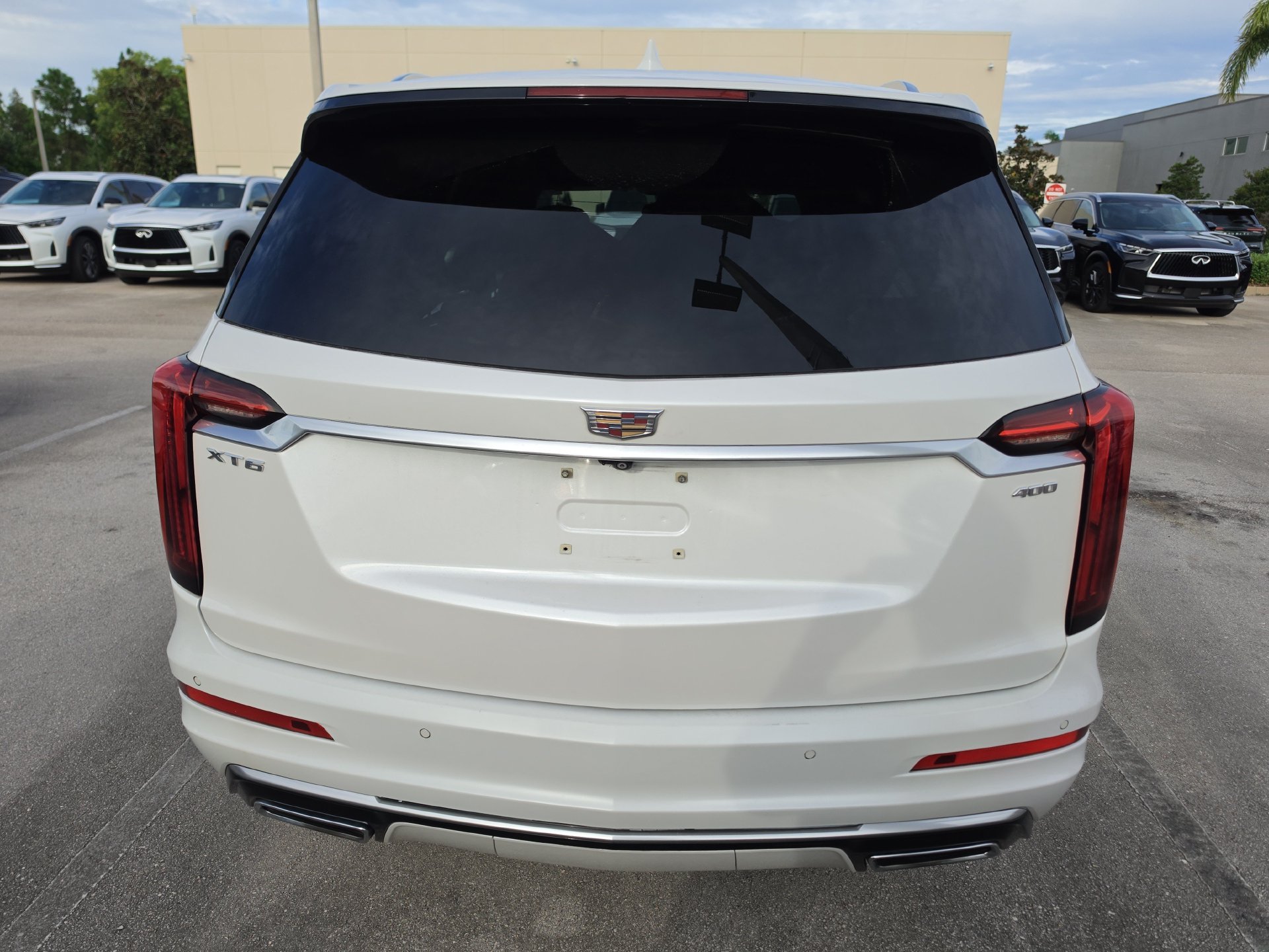 Used 2021 White Cadillac Premium Luxury image 6