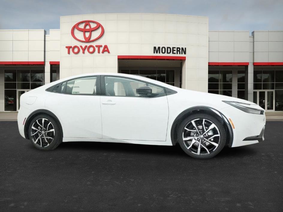 New 2026 Wind Chill Pearl Toyota XSE Premium image 28
