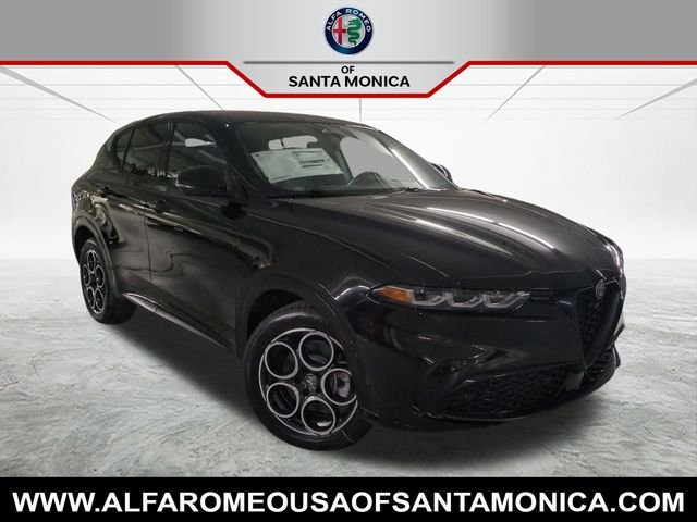 2025 Alfa Romeo Tonale Base