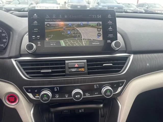 Used 2018 White Honda Touring 2.0T image 7