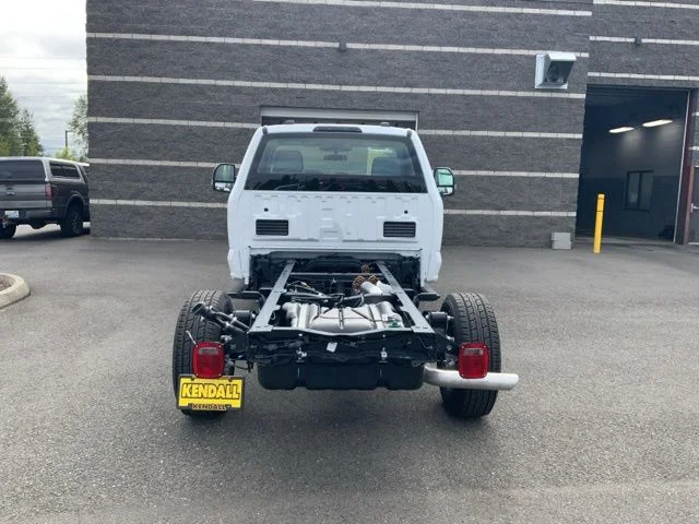New 2025 Oxford White Ford XL image 5