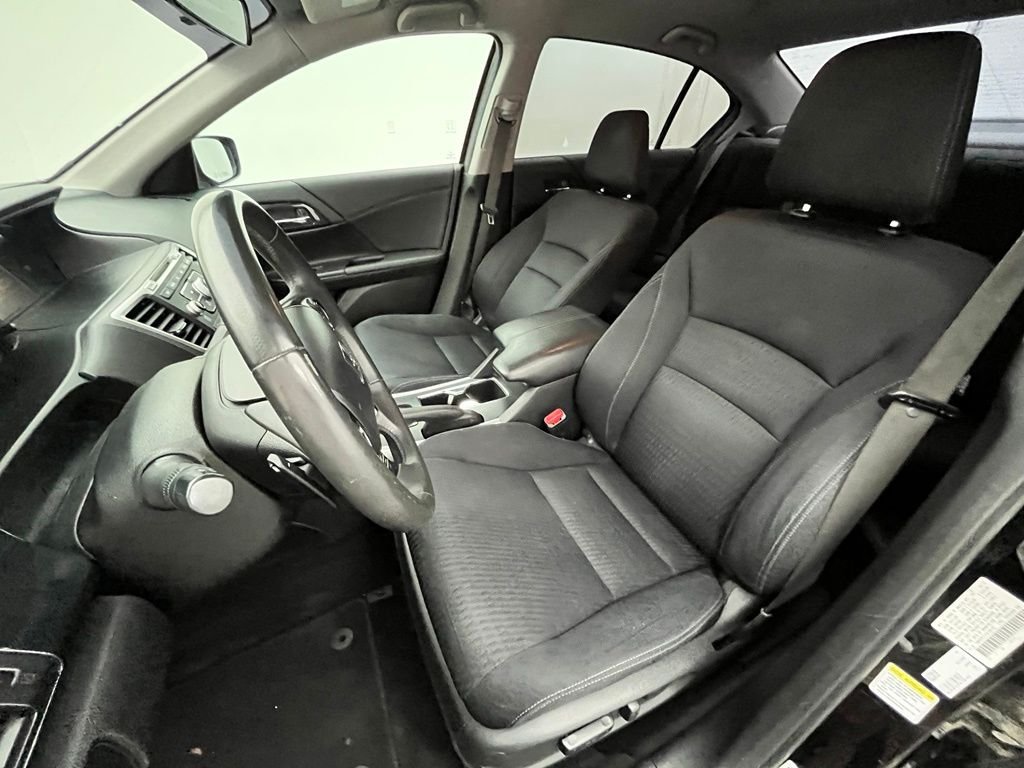Used 2015 Alabaster Silver Metallic Honda Sport image 18
