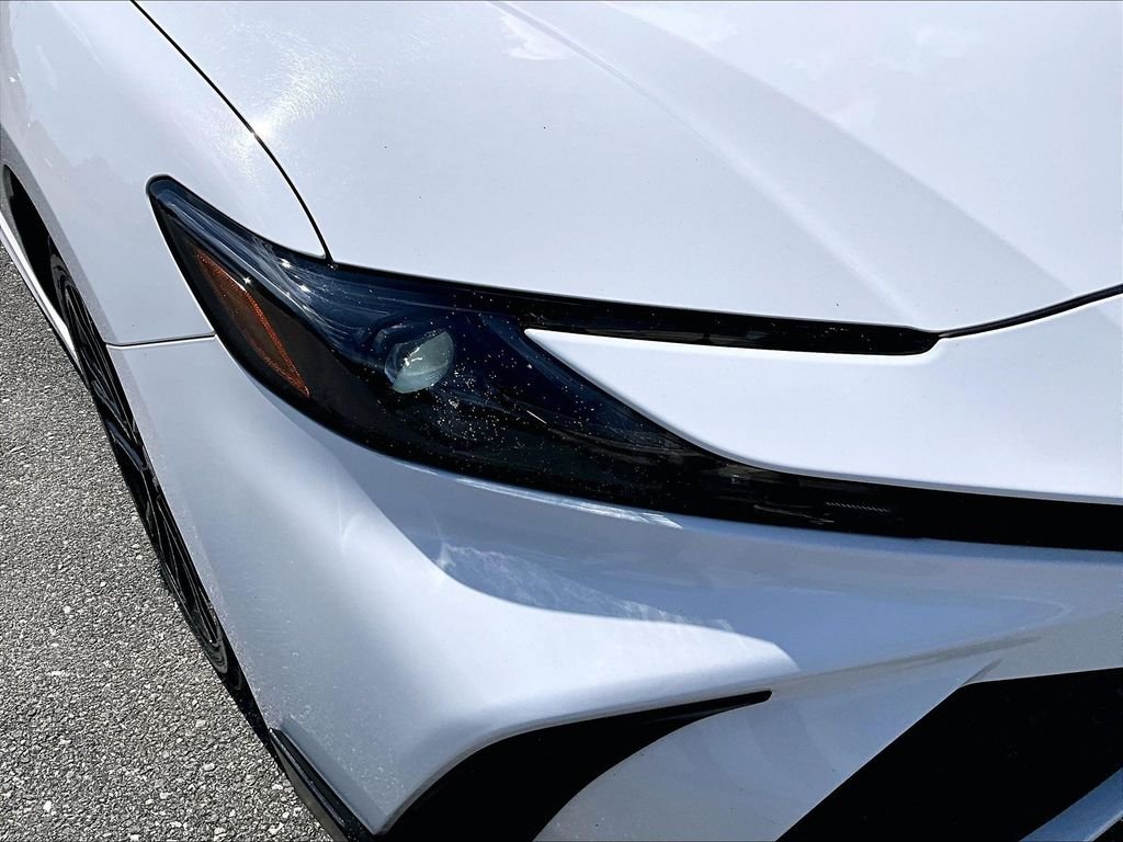Used 2025 White Toyota SE image 33