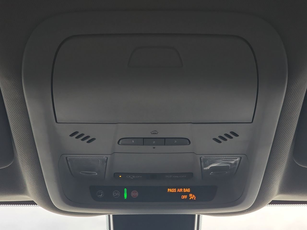 Used 2020 Silver Chevrolet Premier image 25