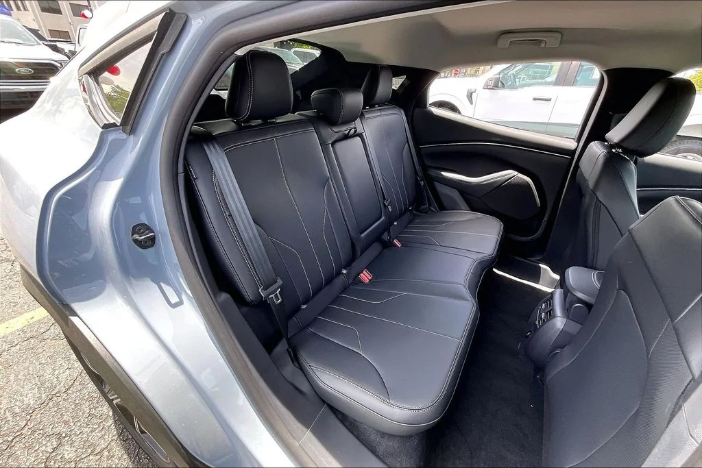 New 2026 Glacier Gray Metallic Tri-coat Ford Select image 26