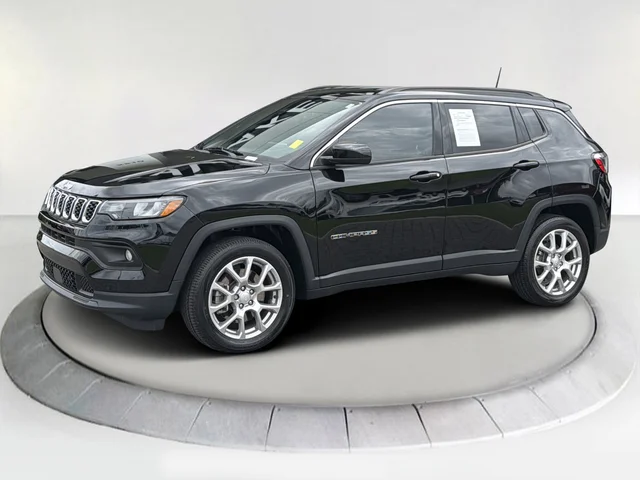 2024 Jeep Compass Latitude Lux