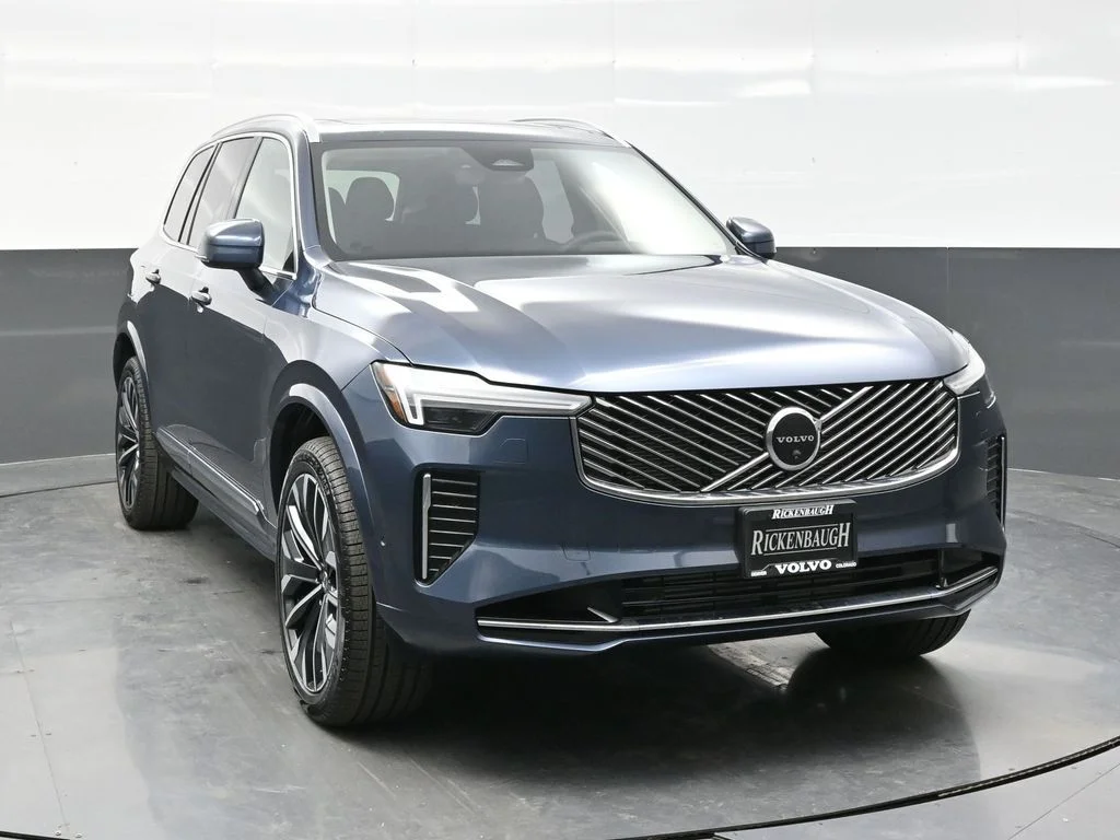 2026 Volvo XC90 Plus