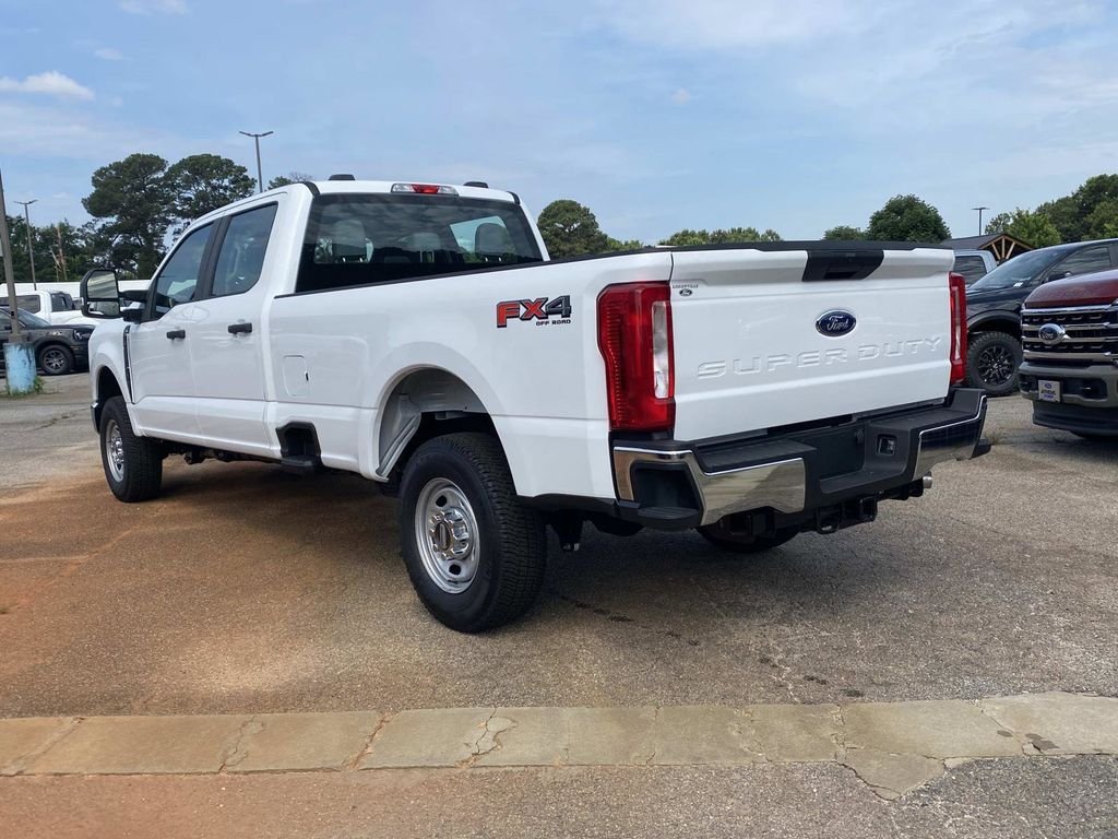 New 2026 Oxford White Ford F-250® XL image 4