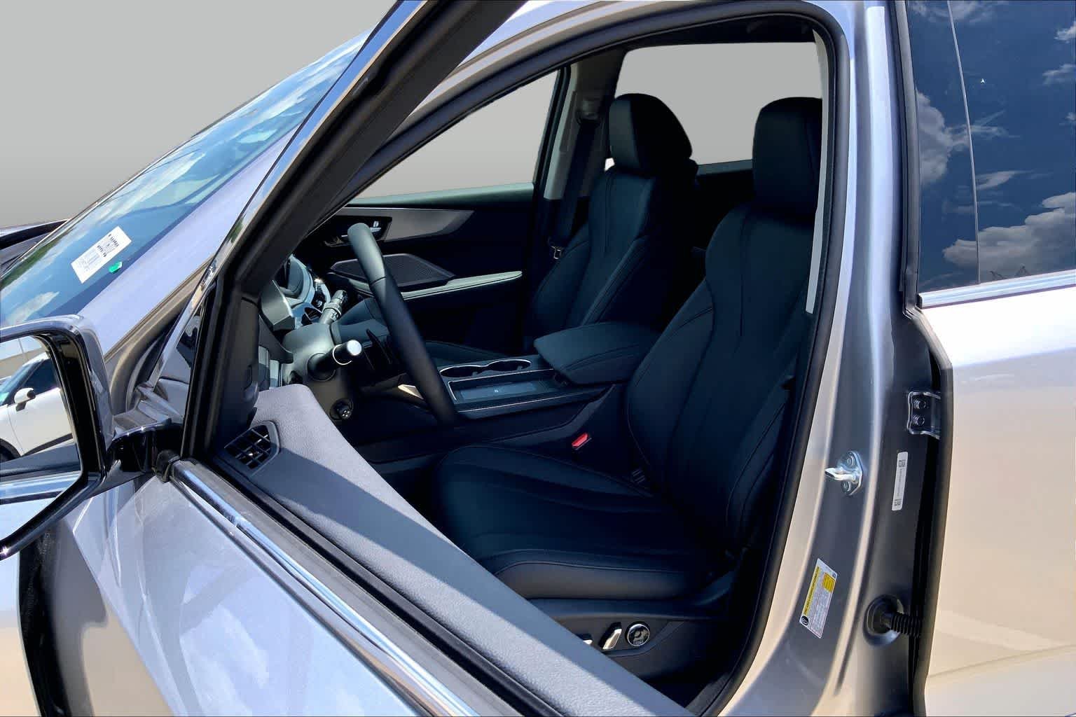 New 2026 Solar Silver Metallic Acura  image 9