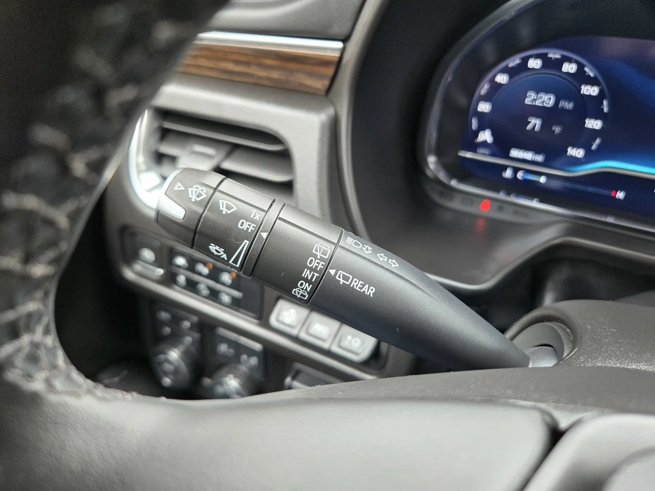2024 Chevrolet Suburban High Country - Photo 18