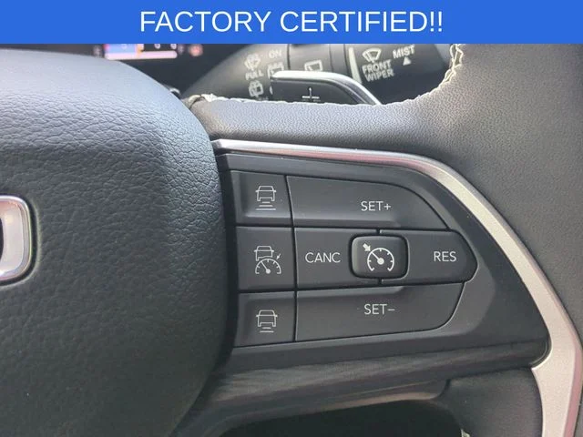 Used 2023 Red Jeep Altitude image 20