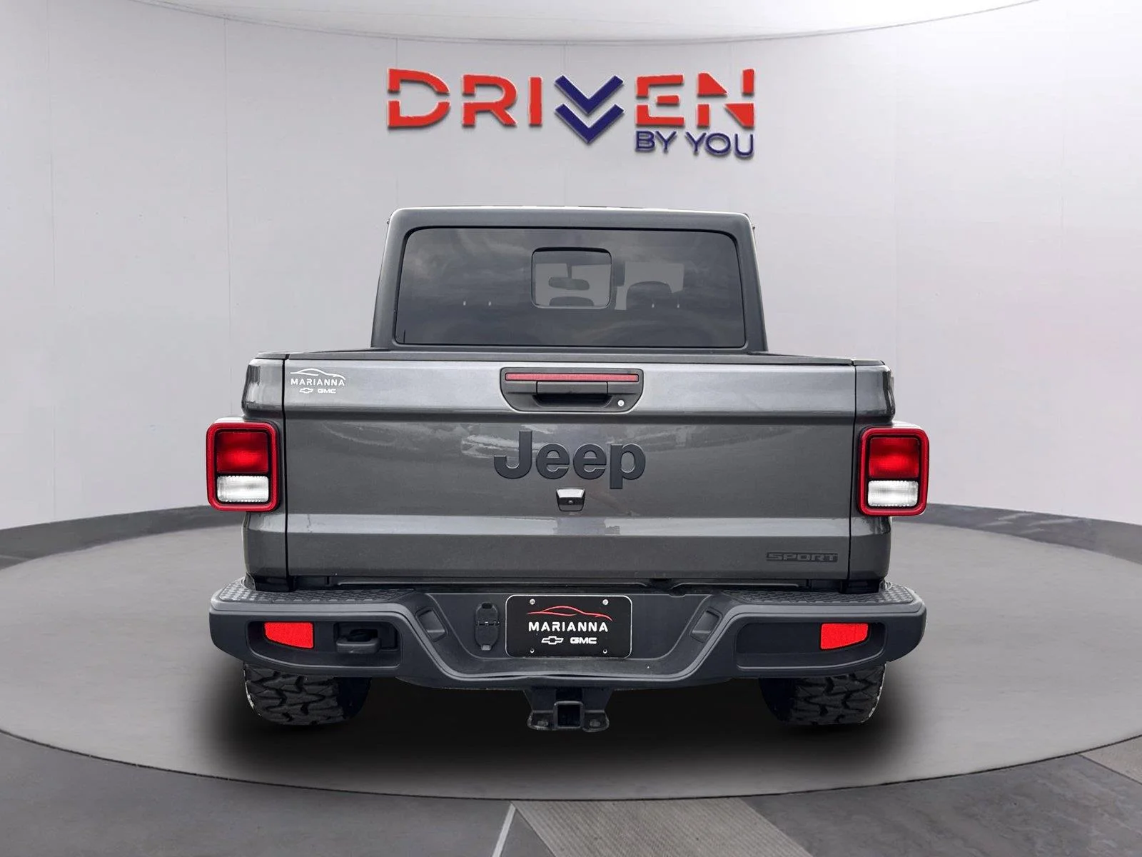 Used 2021 Granite Crystal Metallic Clearcoat Jeep Sport S image 5
