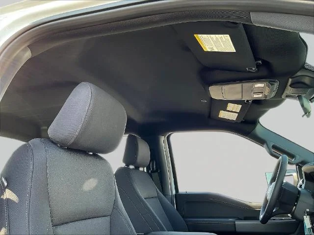 New 2026 Oxford White Ford XLT image 35