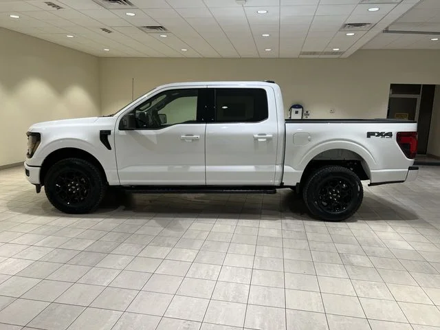 New 2026 White Ford XLT image 2