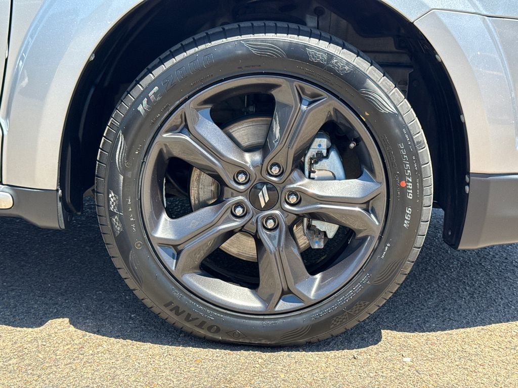 Used 2020 Silver Dodge Crossroad image 7