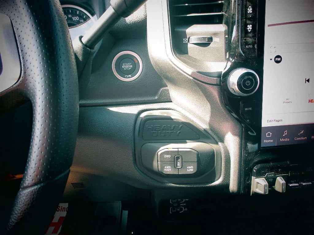 2026 RAM 2500 Tradesman/Black Express - Photo 6