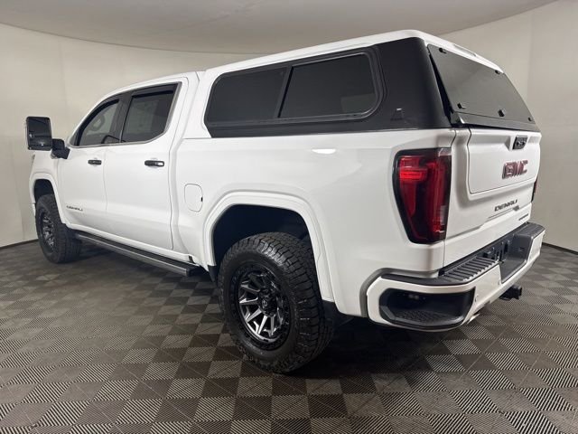 Used 2022 Summit White GMC Denali image 6