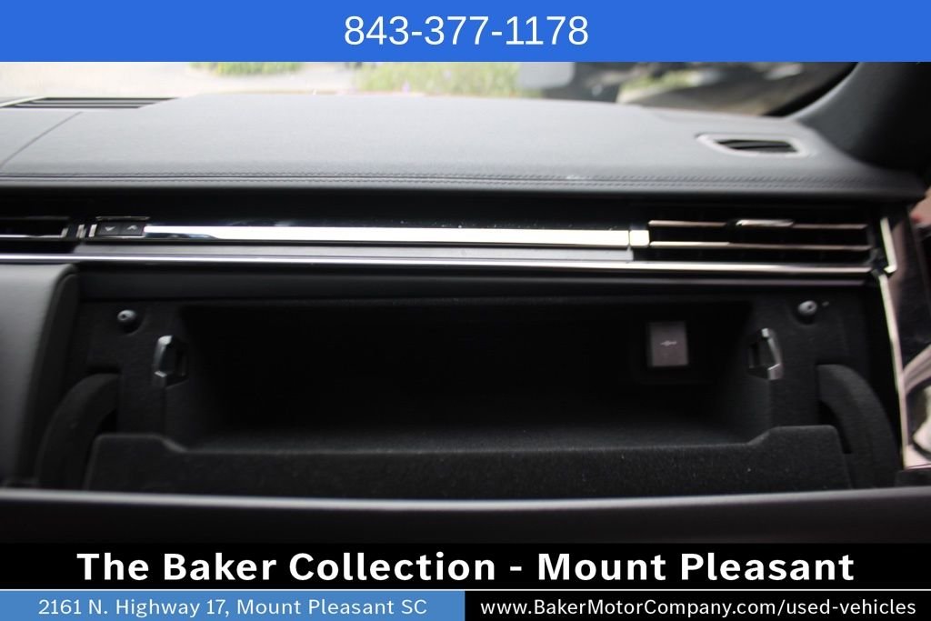 Used 2024 Red Land Rover Dynamic SE image 31