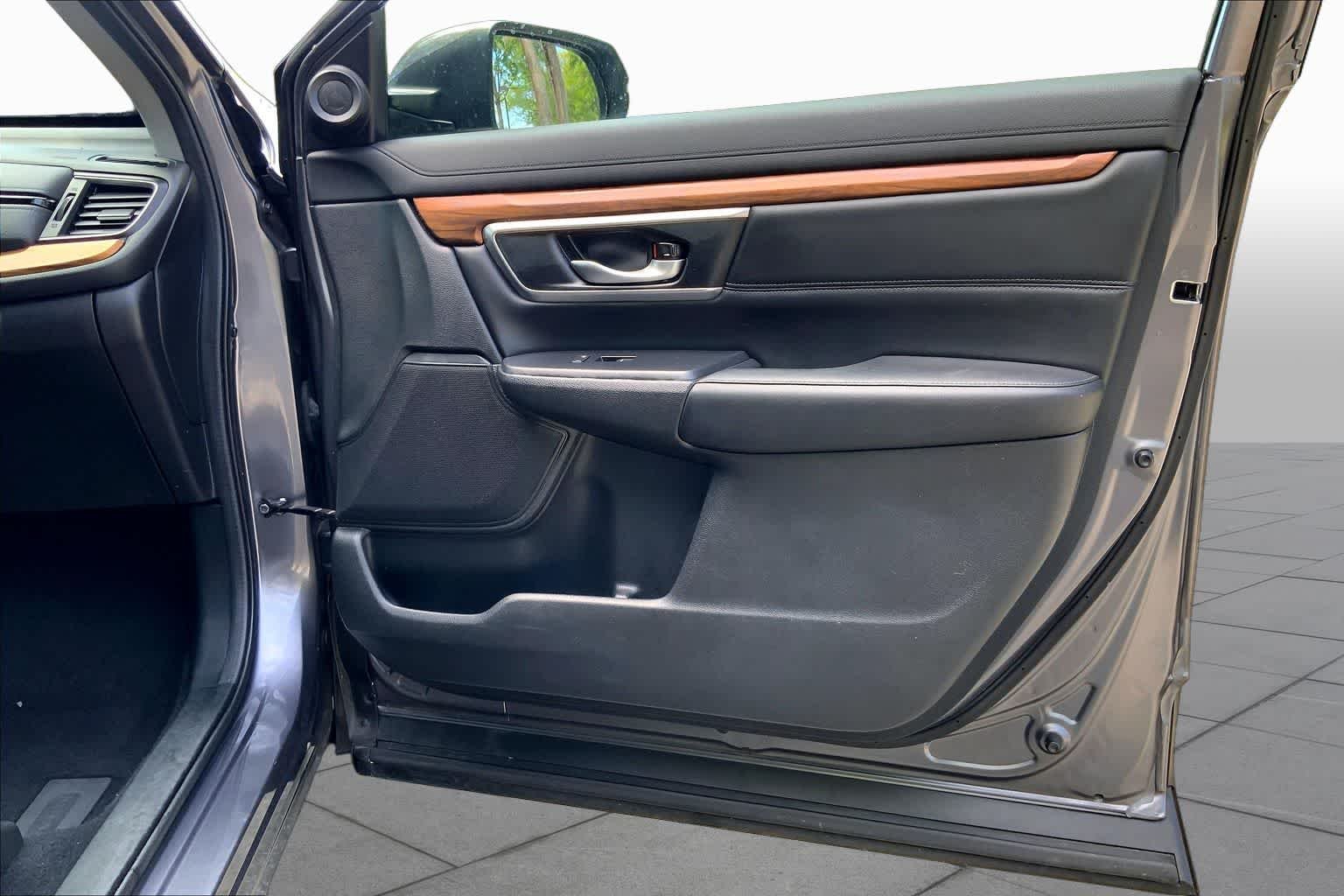Used 2019 Modern Steel Metallic Honda EX-L image 23
