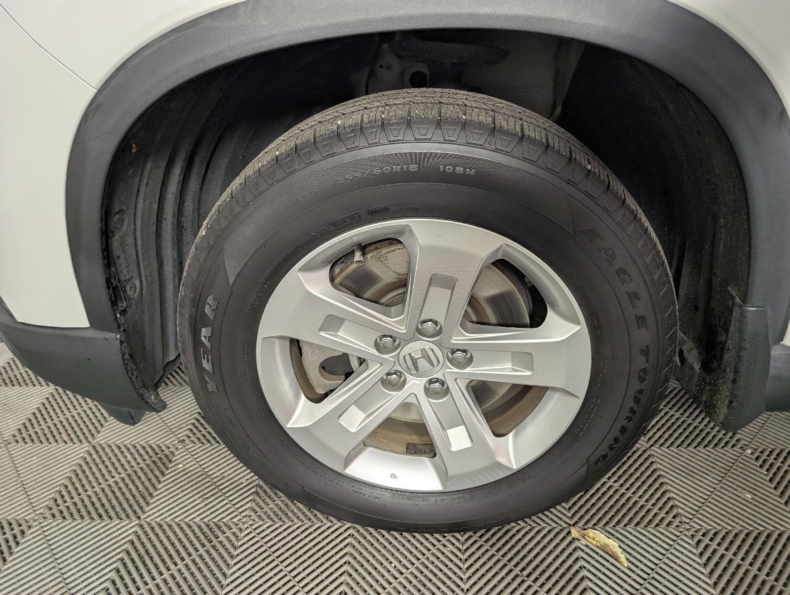 2023 Honda Pilot LX - Photo 9