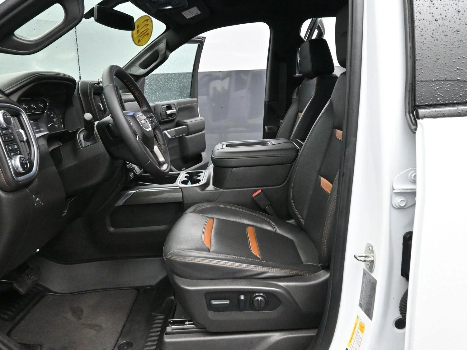 Used 2022 Summit White GMC AT4 image 13