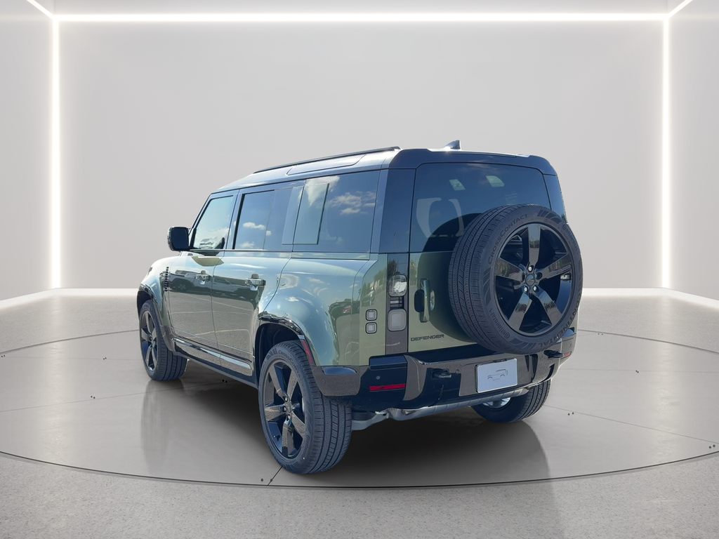 New 2026 Woolstone Green Land Rover X-Dynamic SE image 7