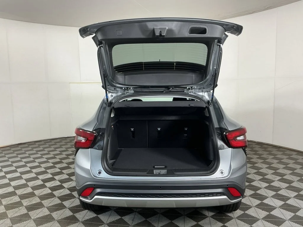 New 2026 Gray Chevrolet LT image 7