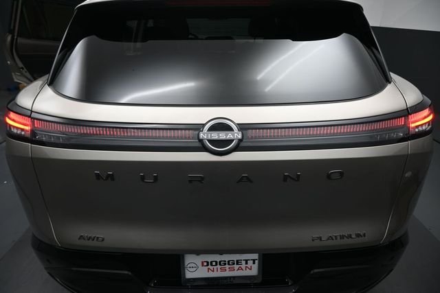 Used 2025 Gold Nissan Platinum image 10