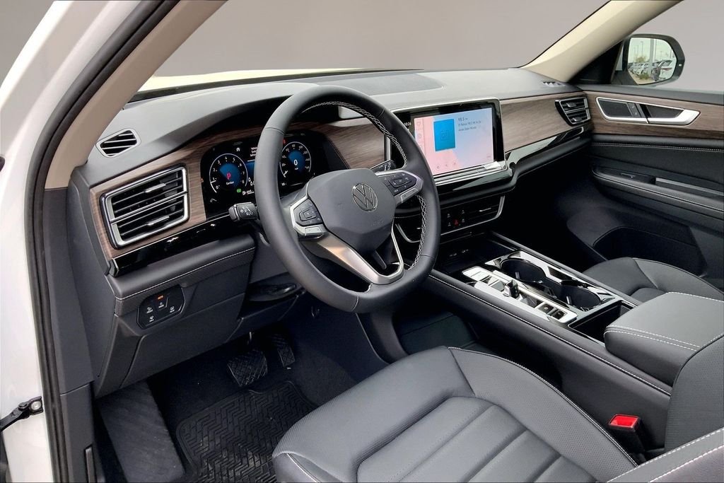 New 2026 Pure Gray Volkswagen 2.0T SEL image 7